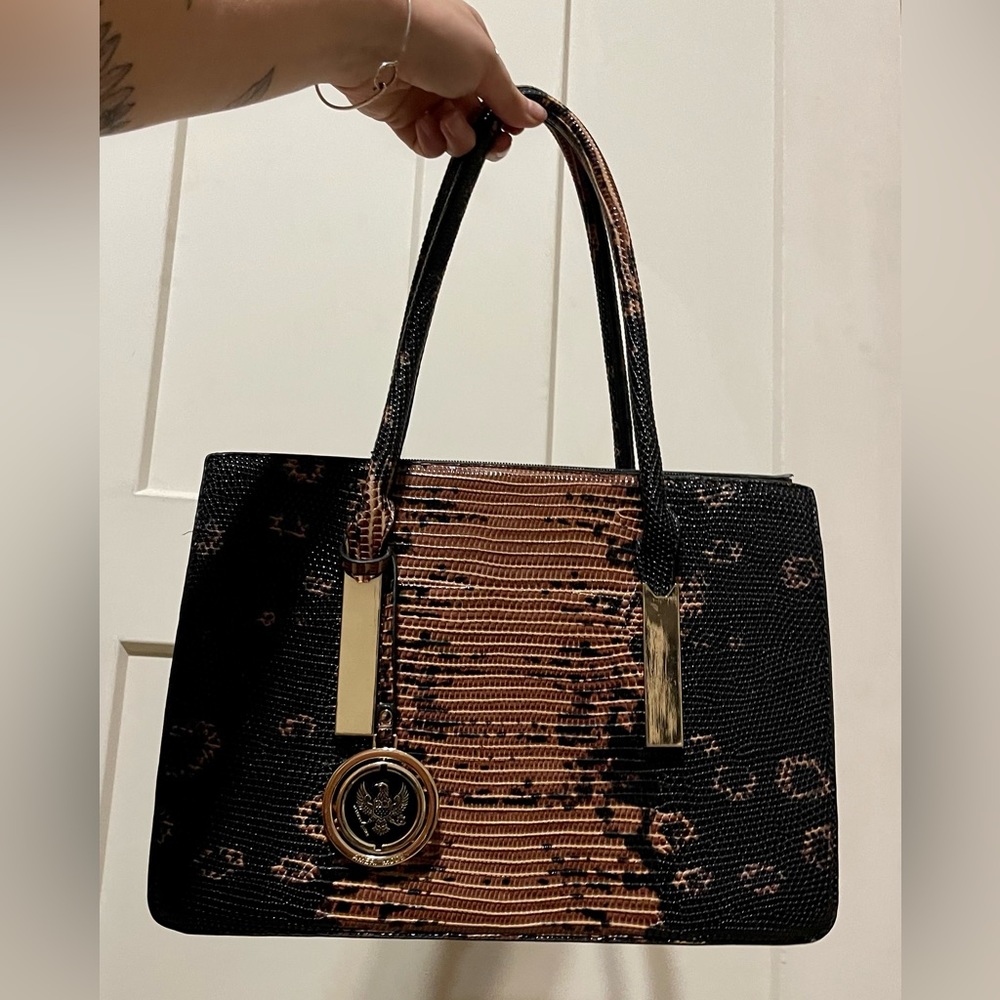 Ameri Mode leather purse NWOT